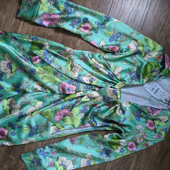 Silk Floral Zara dress - Picture 3 of 4